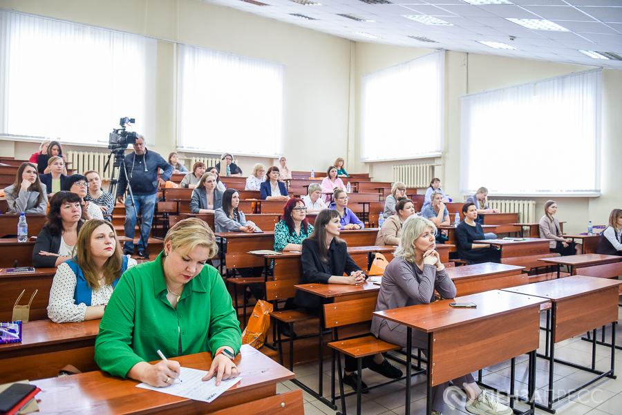 Начальник отдела кадров Ирина Рыбина приняла участие в конкурсе «Кадровое дело - 2025»
