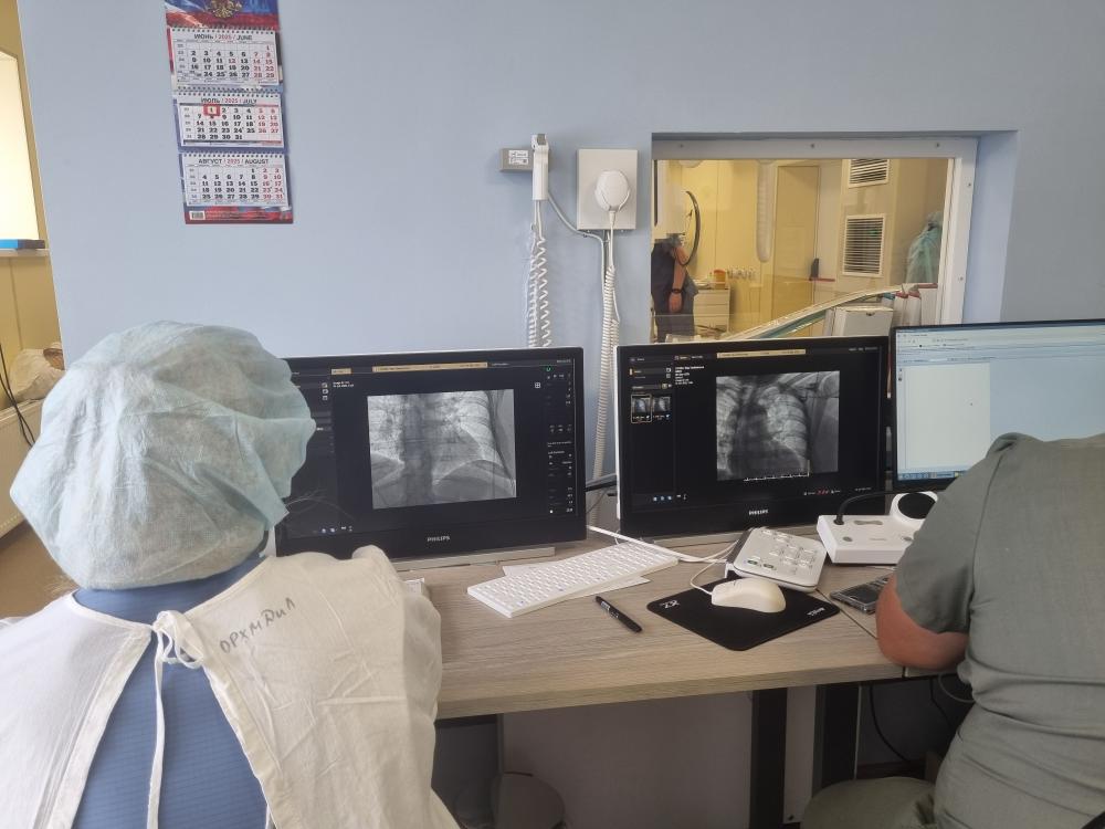 Рентгенэндоваскулярные хирурги больницы Захарьина впервые в ПФО применили EKOS для лечения пациента с тромбоэмболией